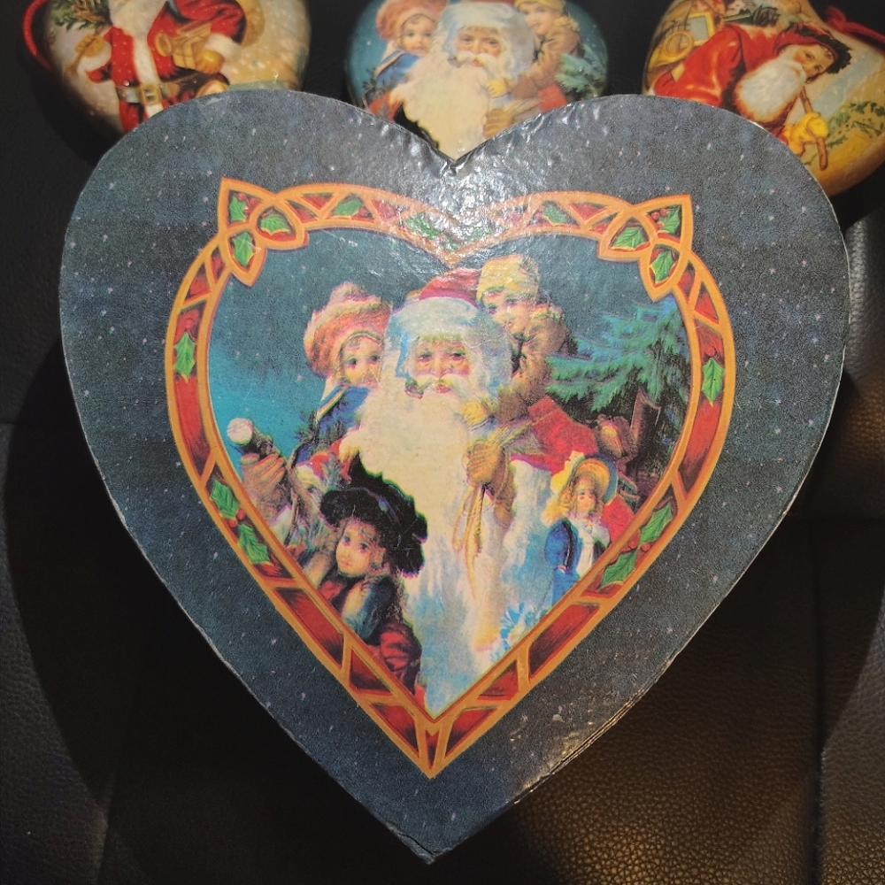 Christmas Heart Shaped Paper Mache Ornaments - Picture 2 of 7